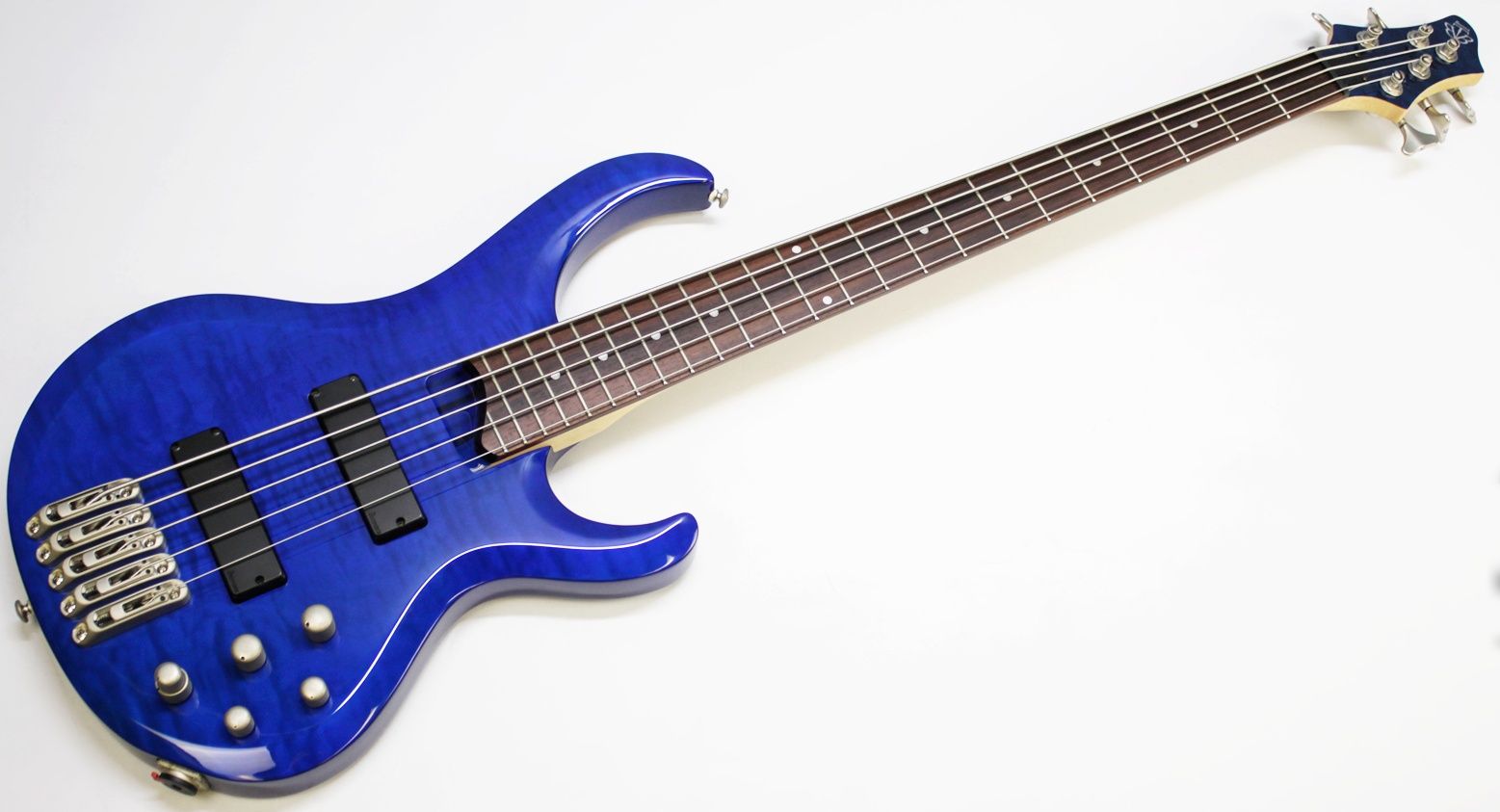 Ibanez, BTB400QM, BTB400QM-TB, Transparent Blue, 2001 Ibanez BTB400QM, 2002 Ibanez BTB400QM, Ibanez BTB bass, Ibanez bass guitar, 4-string bass, active bass, quilted maple top, basswood body, 35 inch scale, neck-through feel, BTB series, Korean made Ibanez, South Korea bass, rosewood fretboard, maple walnut neck, HH pickups, Vari-mid EQ, mono-rail bridge, blue bass guitar, transparent blue finish, extended scale bass, modern bass guitar, ergonomic bass, Ibanez Standard series, passive pickups active preamp, Gotoh tuners, BTB400QM Standard, early 2000s Ibanez bass, professional bass guitar, rock bass, metal bass, fusion bass, progressive bass