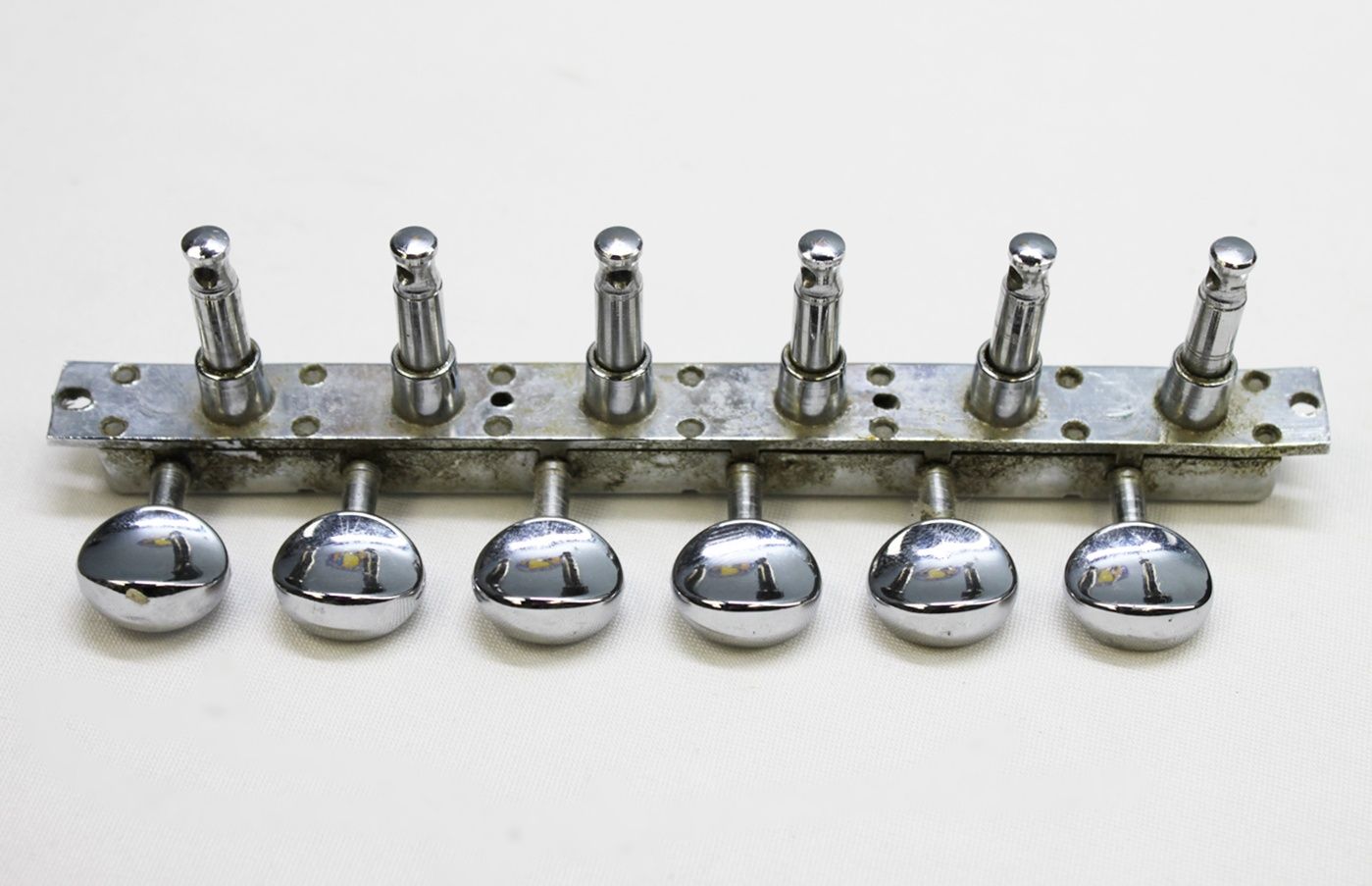 Grover, Grover Tuners, Grover 6-In-Line Tuners, Grover One Piece Tuners, Grover Oval Button Tuners, Nickel Tuners, Guitar Tuners, Electric Guitar Tuners, Replacement Tuners, Vintage Style Tuners, Grover Machine Heads, Grover Tuning Machines, 6 Inline Tuners, Nickel Guitar Hardware, Guitar Upgrade Parts, Guitar Restoration Parts, Precision Tuners, Sealed Gear Tuners, Grover Nickel Machine Heads, Stratocaster Tuners, Telecaster Tuners, Fender Style Tuners, Guitar Parts, Tuning Keys, Guitar Hardware, Grover Nickel Tuners, Oval Button Machine Heads, Six In Line Tuners, Guitar Tuning Machines, Instrument Hardware, Grover Replacement Parts
