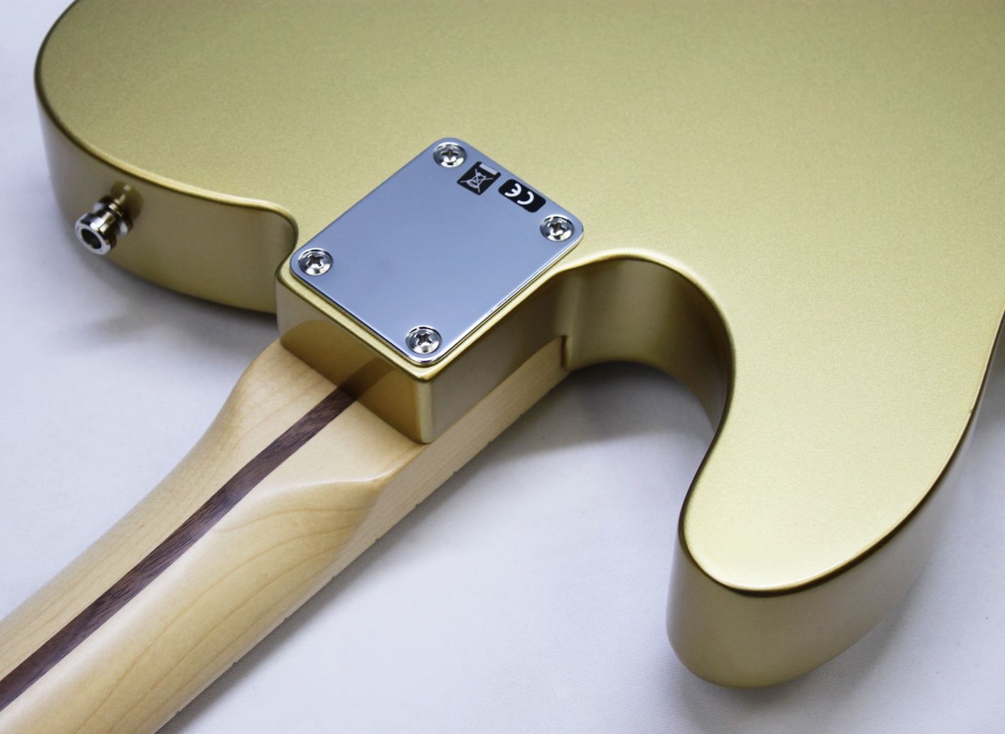Fender, Fender Telecaster, Fender American Special, American Special Telecaster, Fender FSR, FSR Telecaster, Factory Special Run, Fender USA, USA Telecaster, American Made Telecaster, 2017 Fender, 2017 Telecaster, Aztec Gold, Aztec Gold Telecaster, Matching Headstock, Matching Headstock Telecaster, Gold Telecaster, Maple Fretboard, Maple Fingerboard, Maple Neck, Texas Special Pickups, Texas Special Telecaster, Fender Texas Special, Telecaster Guitar, Electric Guitar, Fender Electric Guitar, Single Coil Guitar, SS Pickup Configuration, Alder Body, 22 Fret Telecaster, Jumbo Frets, Greasebucket Tone Circuit, Vintage Style Telecaster, Rare Fender, Limited Edition Fender, FSR Fender Guitar