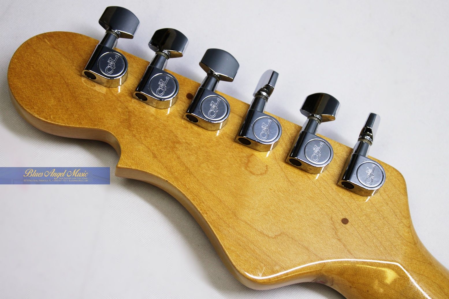 G&L Invader, G&L Invader 1986, 1986 G&L Invader, G&L Guitar, Vintage G&L, Vintage G&L Guitar, 1986 Electric Guitar, Vintage Electric Guitar, Red G&L, Red Electric Guitar, Candy Apple Red, Leo Fender, Leo Fender G&L, G&L USA, Made in USA, USA Electric Guitar, 1980s G&L, 80s Electric Guitar, G&L Invader Red, G&L Invader Vintage, Super Strat, HSS Guitar, Vintage Super Strat, G&L Tremolo, Ebony Fretboard, Gigbag Included