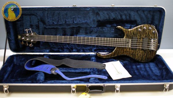 Modulus Quantum V, Modulus Quantum 5, Modulus Q5, 2004 Modulus Quantum V, Modulus Bass, Modulus 5 String Bass, 5 String Bass, Five String Bass, Graphite Neck Bass, Modulus Graphite Neck, Graphite Bass, Quilted Maple Bass, Quilted Maple Top, Silver Burst Bass, Silverburst Bass, Quilted Silver Burst, Bartolini Pickups, Bartolini Bass Pickups, Active Bass, Active Electronics, USA Bass, Made in USA, 2000s Bass, Boutique Bass, High End Bass, Professional Bass, Extended Scale Bass, 35 Inch Scale, Modulus Quantum Bass