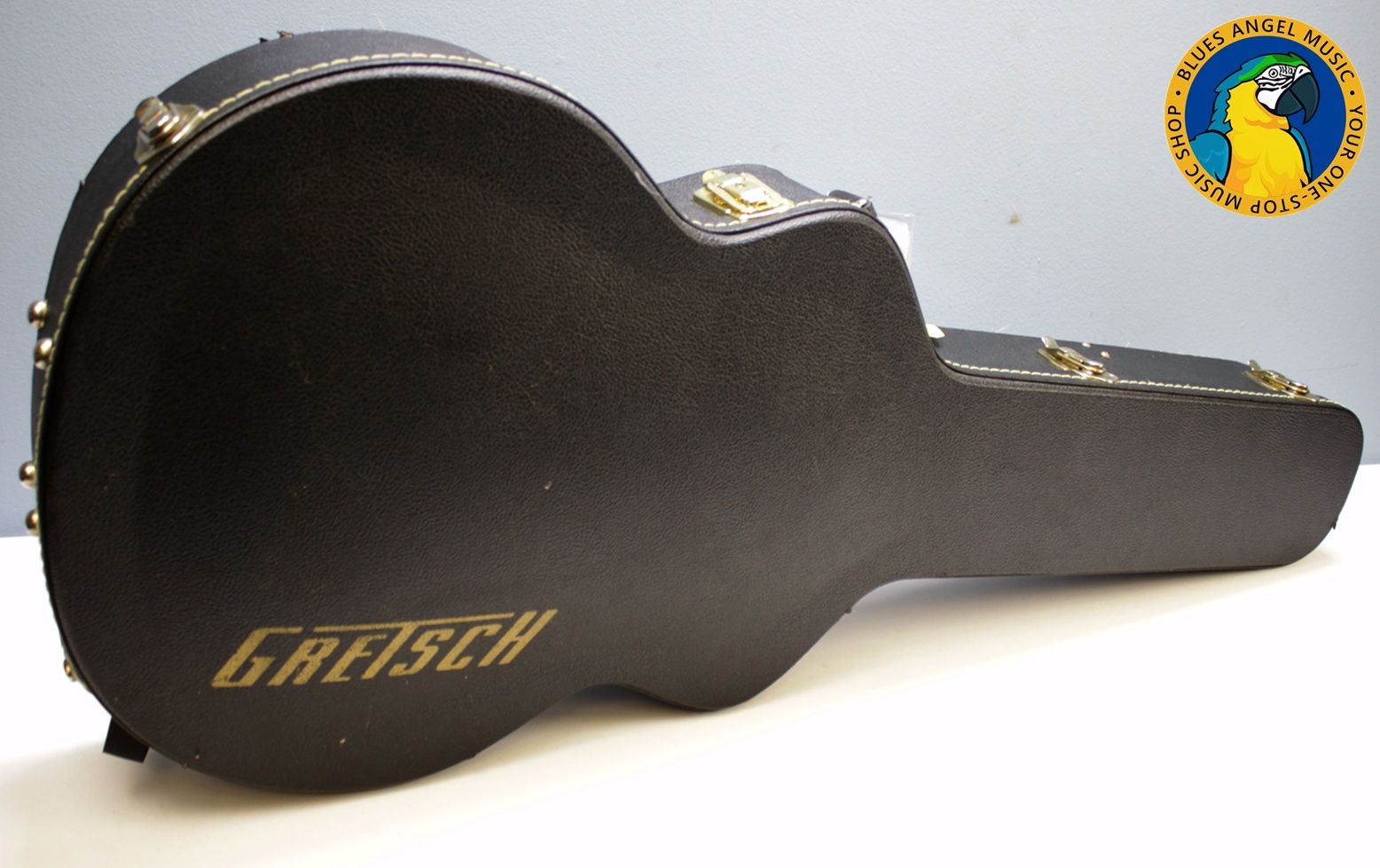 Gretsch Stephen Stills, Gretsch G6136-1958, Gretsch White Falcon, Stephen Stills White Falcon, 2000 Gretsch White Falcon, 2000 Gretsch, Gretsch G6136, White Falcon, Gretsch Falcon, Stephen Stills Signature, Stephen Stills Guitar, Gretsch Signature Guitar, Gretsch Electric Guitar, Gretsch Hollow Body, Hollow Body Guitar, White Hollow Body Guitar, FilterTron Pickups, Gretsch FilterTron, Bigsby Vibrato, Bigsby Guitar, Gold Hardware, White Finish, Vintage Style Gretsch, 1958 White Falcon, 50s Style Gretsch, 2000s Gretsch, Made in Japan Gretsch, MIJ Gretsch, Gretsch Japan, Crosby Stills Nash, CSN, Classic Rock Guitar, Collectible Gretsch