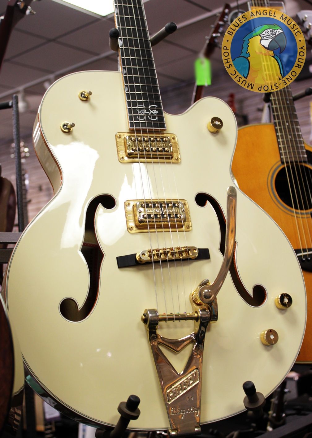 Gretsch Stephen Stills, Gretsch G6136-1958, Gretsch White Falcon, Stephen Stills White Falcon, 2000 Gretsch White Falcon, 2000 Gretsch, Gretsch G6136, White Falcon, Gretsch Falcon, Stephen Stills Signature, Stephen Stills Guitar, Gretsch Signature Guitar, Gretsch Electric Guitar, Gretsch Hollow Body, Hollow Body Guitar, White Hollow Body Guitar, FilterTron Pickups, Gretsch FilterTron, Bigsby Vibrato, Bigsby Guitar, Gold Hardware, White Finish, Vintage Style Gretsch, 1958 White Falcon, 50s Style Gretsch, 2000s Gretsch, Made in Japan Gretsch, MIJ Gretsch, Gretsch Japan, Crosby Stills Nash, CSN, Classic Rock Guitar, Collectible Gretsch
