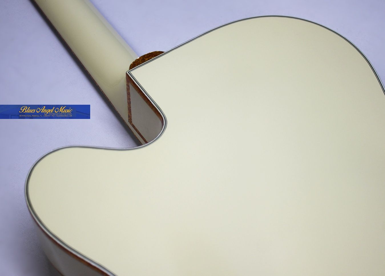 Gretsch Stephen Stills, Gretsch G6136-1958, Gretsch White Falcon, Stephen Stills White Falcon, 2000 Gretsch White Falcon, 2000 Gretsch, Gretsch G6136, White Falcon, Gretsch Falcon, Stephen Stills Signature, Stephen Stills Guitar, Gretsch Signature Guitar, Gretsch Electric Guitar, Gretsch Hollow Body, Hollow Body Guitar, White Hollow Body Guitar, FilterTron Pickups, Gretsch FilterTron, Bigsby Vibrato, Bigsby Guitar, Gold Hardware, White Finish, Vintage Style Gretsch, 1958 White Falcon, 50s Style Gretsch, 2000s Gretsch, Made in Japan Gretsch, MIJ Gretsch, Gretsch Japan, Crosby Stills Nash, CSN, Classic Rock Guitar, Collectible Gretsch