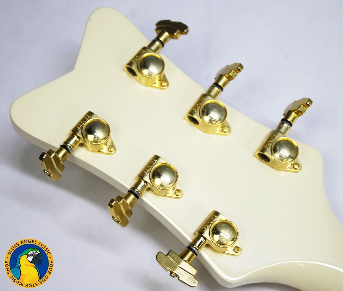 Gretsch Stephen Stills, Gretsch G6136-1958, Gretsch White Falcon, Stephen Stills White Falcon, 2000 Gretsch White Falcon, 2000 Gretsch, Gretsch G6136, White Falcon, Gretsch Falcon, Stephen Stills Signature, Stephen Stills Guitar, Gretsch Signature Guitar, Gretsch Electric Guitar, Gretsch Hollow Body, Hollow Body Guitar, White Hollow Body Guitar, FilterTron Pickups, Gretsch FilterTron, Bigsby Vibrato, Bigsby Guitar, Gold Hardware, White Finish, Vintage Style Gretsch, 1958 White Falcon, 50s Style Gretsch, 2000s Gretsch, Made in Japan Gretsch, MIJ Gretsch, Gretsch Japan, Crosby Stills Nash, CSN, Classic Rock Guitar, Collectible Gretsch