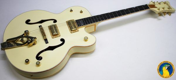 Gretsch Stephen Stills, Gretsch G6136-1958, Gretsch White Falcon, Stephen Stills White Falcon, 2000 Gretsch White Falcon, 2000 Gretsch, Gretsch G6136, White Falcon, Gretsch Falcon, Stephen Stills Signature, Stephen Stills Guitar, Gretsch Signature Guitar, Gretsch Electric Guitar, Gretsch Hollow Body, Hollow Body Guitar, White Hollow Body Guitar, FilterTron Pickups, Gretsch FilterTron, Bigsby Vibrato, Bigsby Guitar, Gold Hardware, White Finish, Vintage Style Gretsch, 1958 White Falcon, 50s Style Gretsch, 2000s Gretsch, Made in Japan Gretsch, MIJ Gretsch, Gretsch Japan, Crosby Stills Nash, CSN, Classic Rock Guitar, Collectible Gretsch