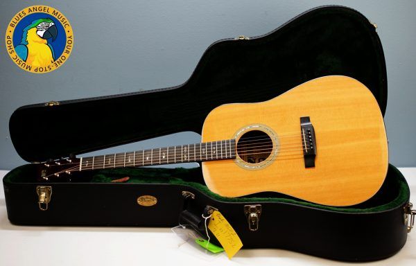 Martin MTV-1, Martin MTV1, Martin Guitar, Martin Acoustic Guitar, Martin Dreadnought, MTV Unplugged, MTV Guitar, Limited Edition Martin, 1996 Martin, Vintage Martin, Martin Limited Edition, Dreadnought Acoustic, Sitka Spruce, East Indian Rosewood, Mahogany, Ebony Fingerboard, Solid Wood Acoustic, USA Made Guitar, C.F. Martin, Martin Collector Guitar, Rare Martin, 90s Martin, Acoustic Guitar, Collectible Guitar