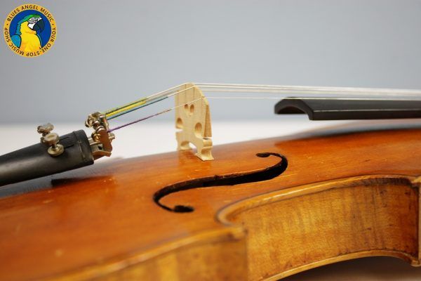 This is a beautiful Polish 4/4 Violin -- including a case & 3 bows. Reading inside the f-hole, we can see that this is a copy of a Franciszek Borowiecki from 1923. Includes Case