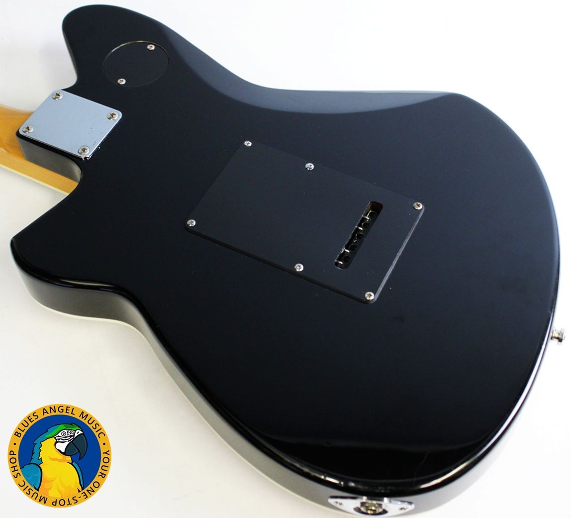 Reverend Six Gun SSS TW, Reverend Six Gun, Reverend Guitars, Six Gun SSS, Six Gun TW, Reverend Electric Guitar, Reverend SSS Guitar, SSS Electric Guitar, Triple Single Coil, Single Coil Guitar, Korina Body Guitar, Korina Electric Guitar, Reverend Pickups, Bass Contour Control, Reverend Bass Contour, Wilkinson Tremolo, Tremolo Guitar, Reverend Locking Tuners, Bolt On Guitar, 25.5 Scale Guitar, 22 Fret Guitar, S Style Guitar, Strat Style Guitar, Offset Electric Guitar, Versatile Electric Guitar, Blues Guitar, Rock Guitar, Indie Guitar, Alternative Rock Guitar, Reverend Six Gun Electric Guitar