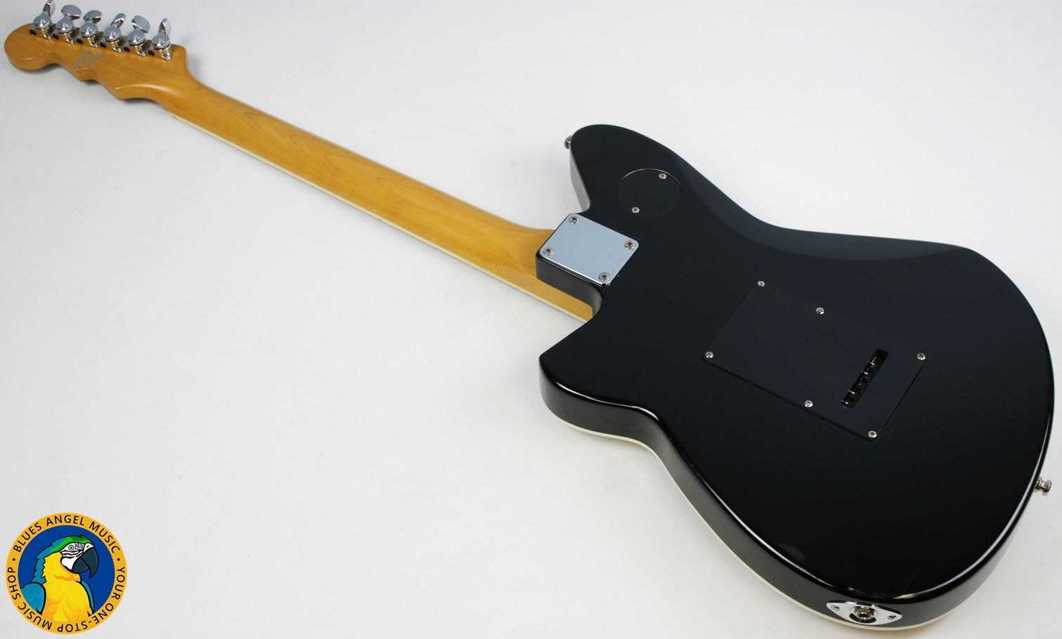 Reverend Six Gun SSS TW, Reverend Six Gun, Reverend Guitars, Six Gun SSS, Six Gun TW, Reverend Electric Guitar, Reverend SSS Guitar, SSS Electric Guitar, Triple Single Coil, Single Coil Guitar, Korina Body Guitar, Korina Electric Guitar, Reverend Pickups, Bass Contour Control, Reverend Bass Contour, Wilkinson Tremolo, Tremolo Guitar, Reverend Locking Tuners, Bolt On Guitar, 25.5 Scale Guitar, 22 Fret Guitar, S Style Guitar, Strat Style Guitar, Offset Electric Guitar, Versatile Electric Guitar, Blues Guitar, Rock Guitar, Indie Guitar, Alternative Rock Guitar, Reverend Six Gun Electric Guitar